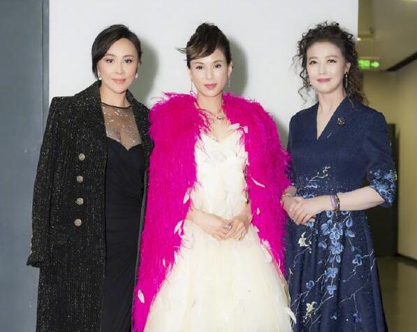 三大女神同框！刘嘉玲周海媚合影 一群仙女都是被岁月善待的美人啊