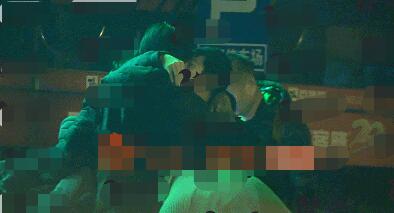 章宇索吻王传君 章宇经纪人:两个都是钢铁直男，不要多想