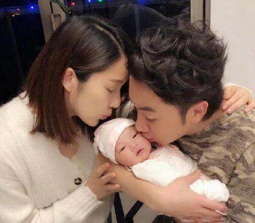 终于真相了?李亚男女儿正面照是怎么回事?背后原因还原事发经过震惊