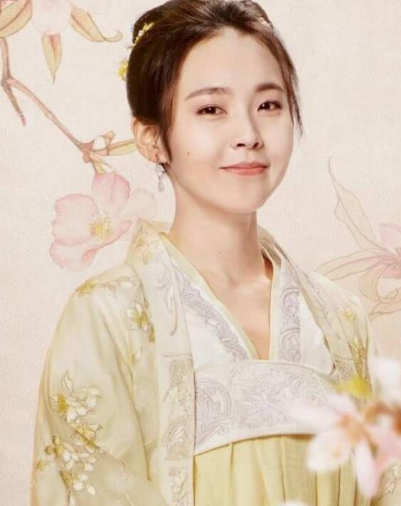 终于真相了？明兰扔墨兰泥巴怎么回事?背后原因哭笑不得