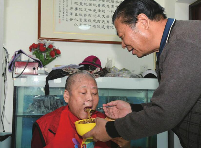 [温暖泉城] 不离不弃 为你而歌！丈夫用歌声“唤醒”植物人妻子