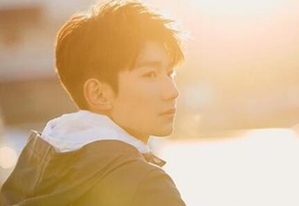 终于真相了!导演向王源道歉是怎么回事?导演徐涵：粉丝太没素质了!