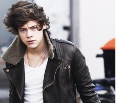 真相太魔幻！水原希子否认恋情 与英国演员“哈卷”究竟什么关系