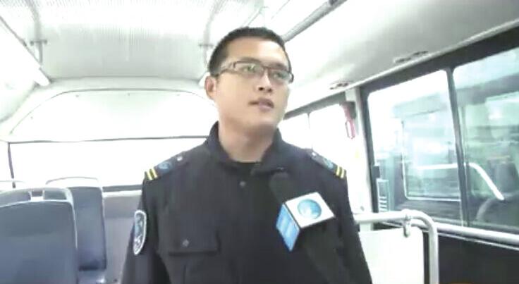 [温暖泉城]好司机热心善举暖人心 落在车上的购房合同和发票最终物归原主