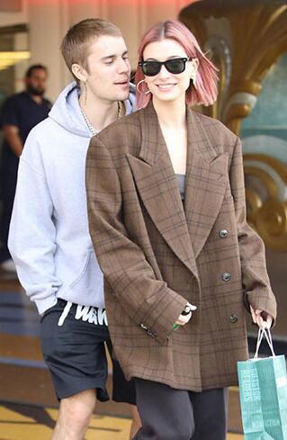 终于真相啦！比伯海莉二月婚礼是怎么回事?还原背后原因详情始末令人羡慕