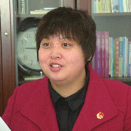 相亲相爱一家人 同心携手奔未来
