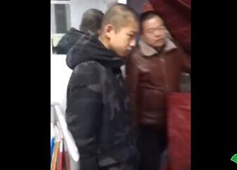 终于真相了学生迟到被剃光头是怎么回事?背后原因详阿始末曝光细思极恐
