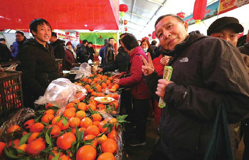 第一书记当起推销员 两天总销售额超70万元