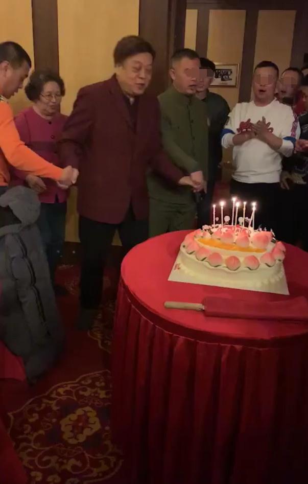 终于真相了？赵忠祥77岁生日是怎么回事?还原温馨生日照背后真相始末