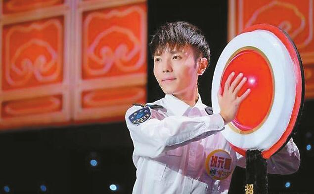 “网红”济南公交司机亮相央视舞台