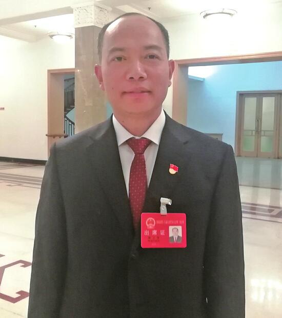 大力发展文旅康养产业建设生态型经济强镇——访市人大代表曹卫锋