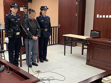 细思极恐！女子骗闺蜜染艾滋 