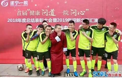 小表情一模一样！遂宁医生“撞脸”岳云鹏 女儿曾对着小岳岳照片叫爸爸…