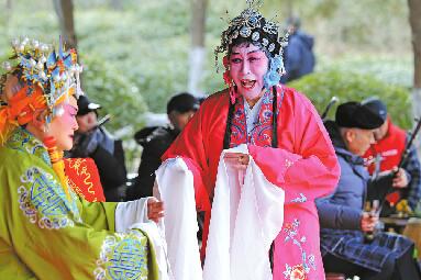 大年初五登山祈福贺新春