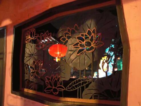 【新春走基层】记者探访趵突泉公园 赏花灯过大年!