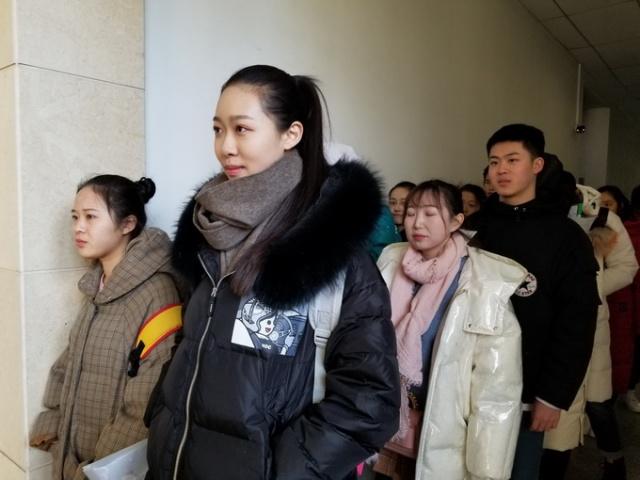 传媒大学艺考复试开考  王牌专业报录比高达180比1