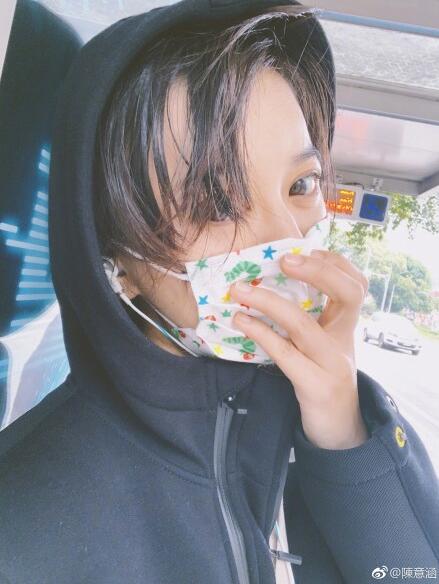 陈意涵产后首照 素颜9连拍头发亮了