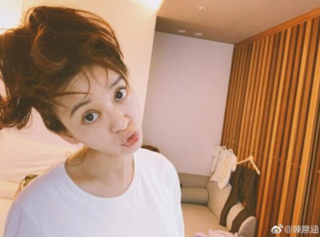 陈意涵产后首照 素颜9连拍头发亮了