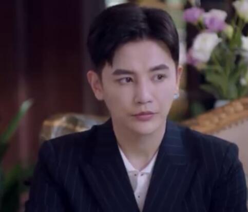 高蜜邹凯结婚 这对CP简直就是现实版的“灰姑娘和王子”