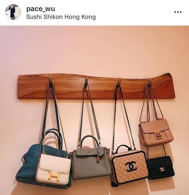 有其母必有其女？吴佩慈女儿背名包 吴佩慈钟情名牌包更是圈内出了名