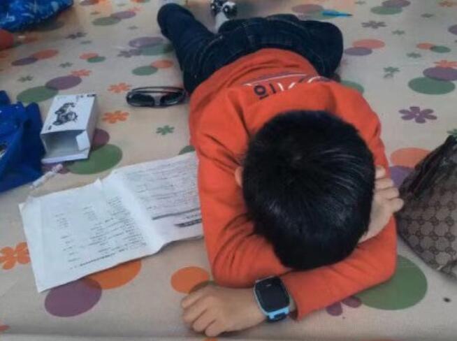 发生了什么?年度最惨小学生 命运好像和他开了个玩笑?