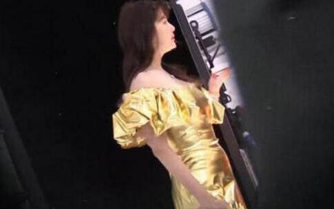 张雨绮回应小肚腩 张雨绮os：老娘身材那么好 哪里看得出来要游泳健身