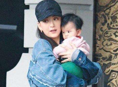 郭富城女儿迷你版：让我更努力去工作 成为更优秀的爸爸