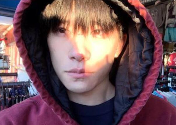 想你!易烊千玺ins更新 捕获一只失踪了2个月的知名旅游摄影博主