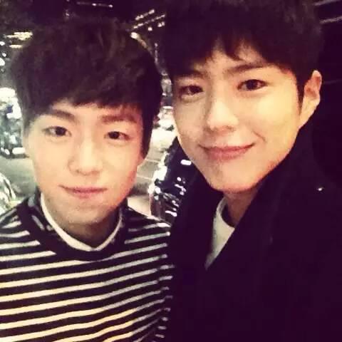 长太像减少出镜：电视音乐节目中的歌手们都是双胞胎吗？