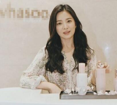 宋慧乔传婚变现身不时甜笑 乔妹的感情生活就这么好看？ 