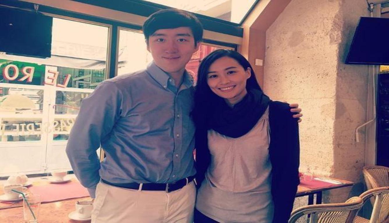 川妹子亮眼！陈法拉吃火锅庆生 在冰湖上滑来滑去差点做出一字马