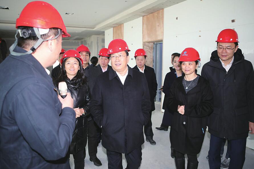 王忠林调研重点项目建设时强调：发扬敢打硬仗“济南速度”加快项目建设