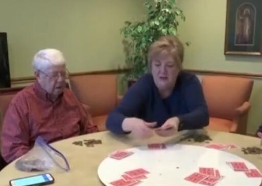 酒店养老走红网络具体是什么情况?自己养老?