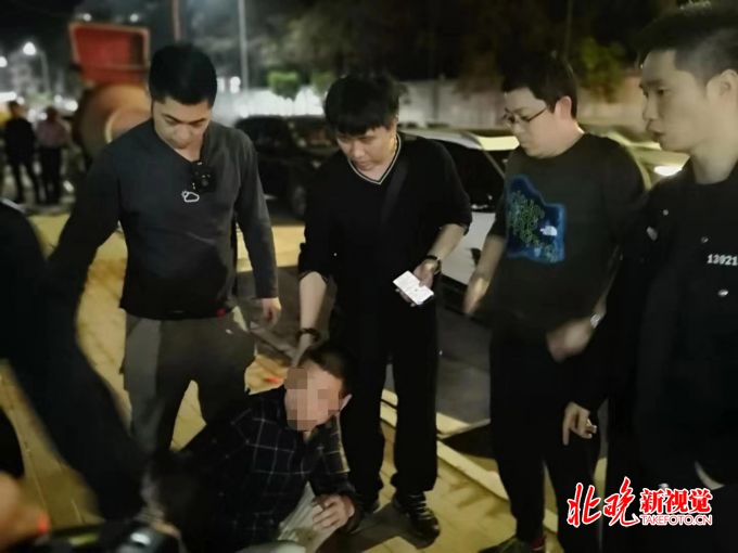 惊呆了！一条秋裤露行踪具体是什么情况？还原背后始末详情