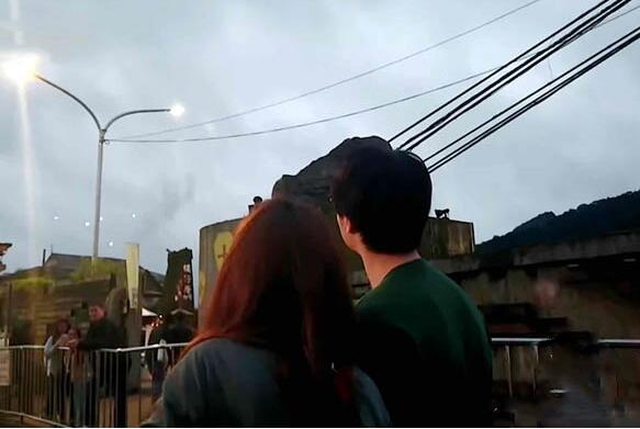 Selina放天灯 这到底是个什么梗？