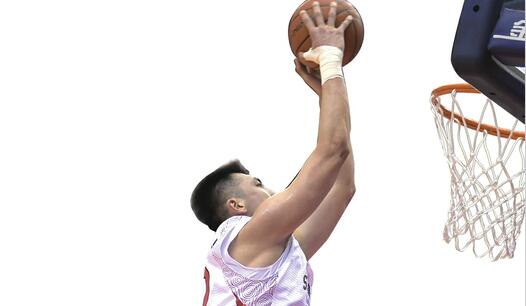 山东男篮主场击败广厦 CBA季后赛席位争夺进入白热化阶段