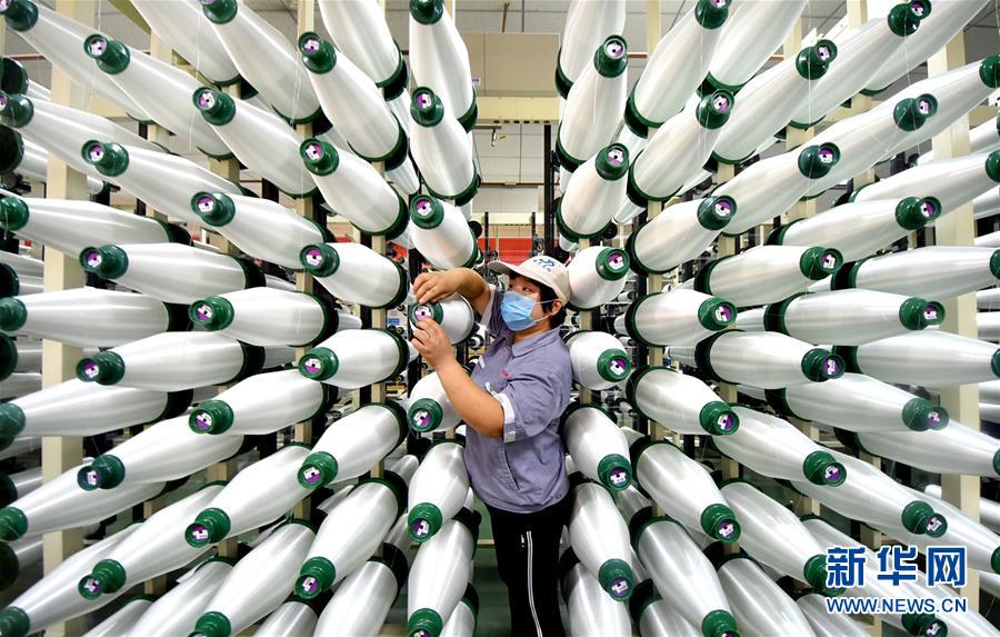 会当水击三千里——全国两会前夕看中国信心