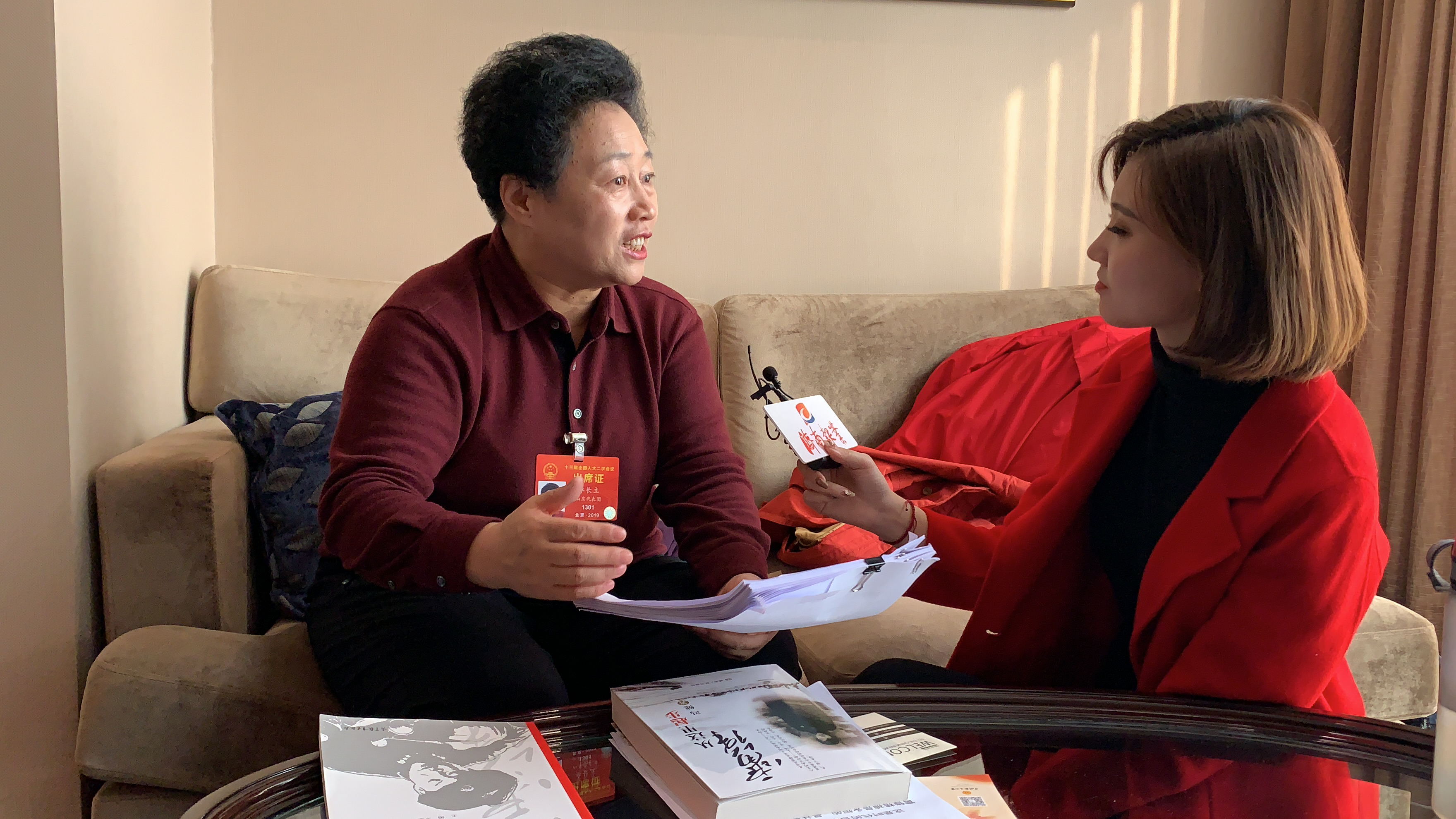住济全国人大代表的行囊,都装了啥?