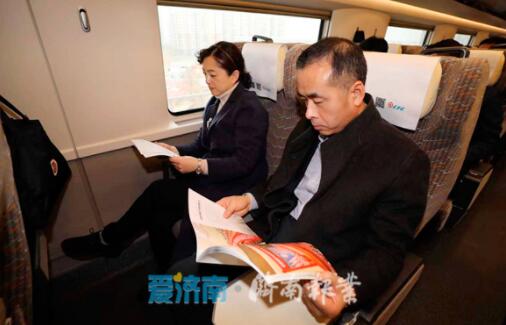 住鲁代表赴京特写|沉甸甸的使命感,春天里的新期待