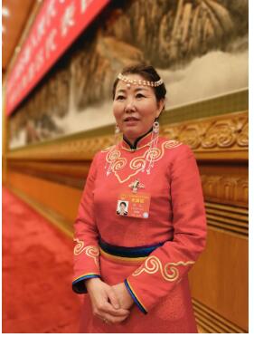 时政新闻眼丨习近平在内蒙古代表团说，抓这件事要“不动摇不松劲不开口子”