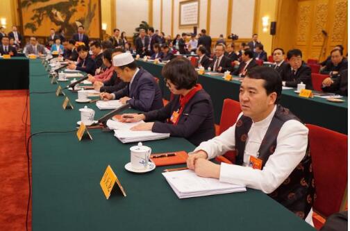 时政新闻眼丨习近平在甘肃代表团强调，这项工作越到最后时刻越要响鼓重锤