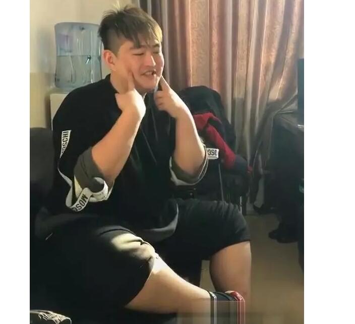 惊呆了！赵本山儿子减肥具体是什么情况？还原