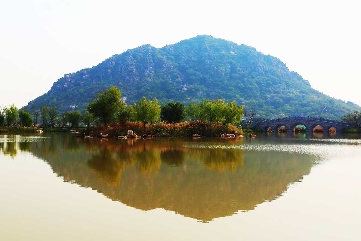 昔我游齐都，登华不注峰