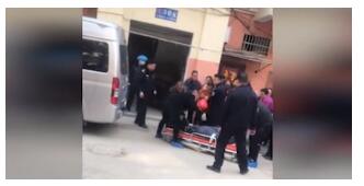 惊呆了！13岁男孩砍死母亲具体什么情况？还原13岁男孩砍死母亲始末