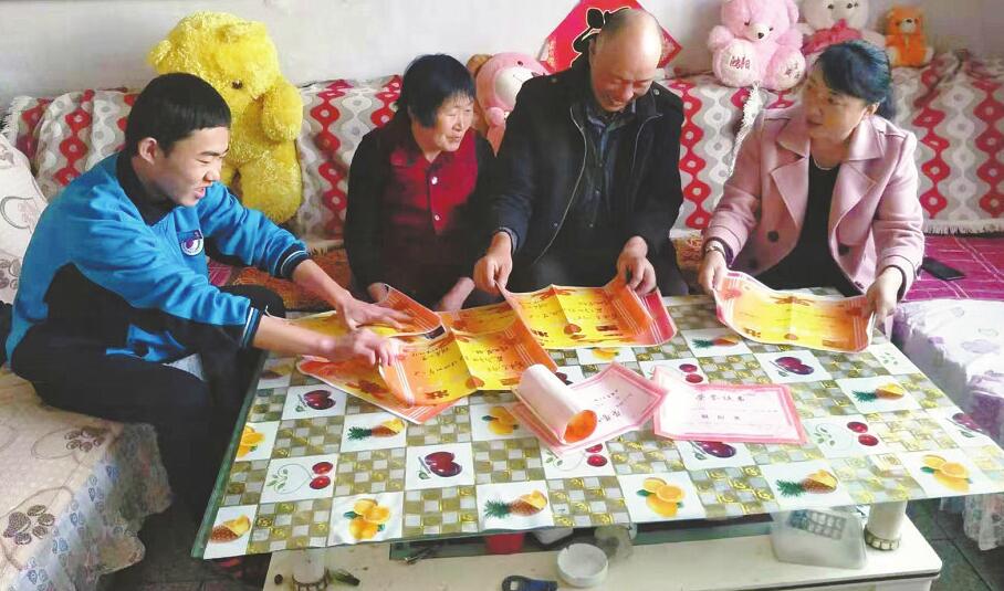 [温暖泉城]为侄子侄女撑起一片天