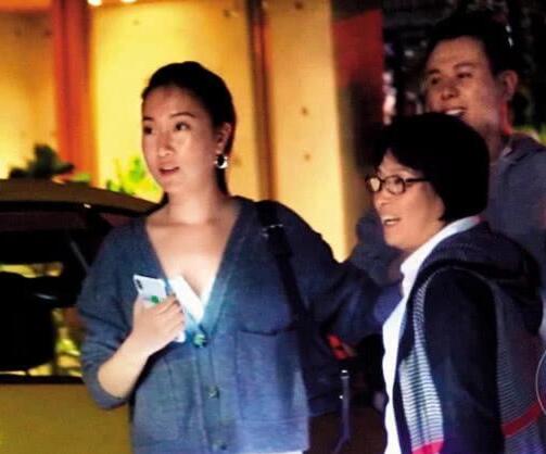 石天冬霸屏！杨祐宁新恋情曝光 这到底是个什么梗？