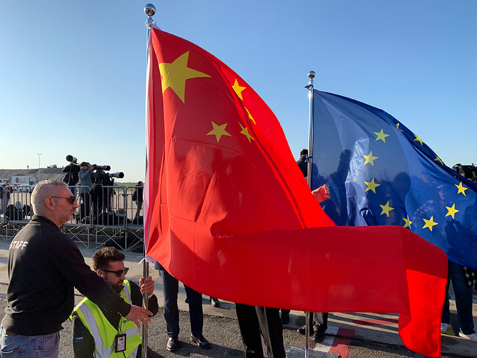 时政新闻眼|习近平飞抵罗马,欧洲之行这样启幕