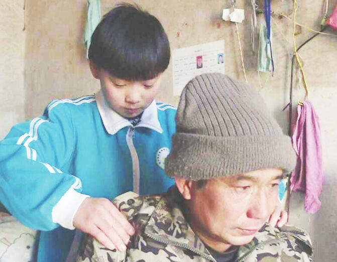 [温暖泉城] 生活重担压不垮的好少年