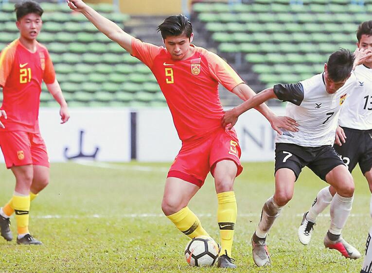 中国国奥5:0大胜老挝U23亚预赛开门红 张玉宁亮了 希丁克笑了