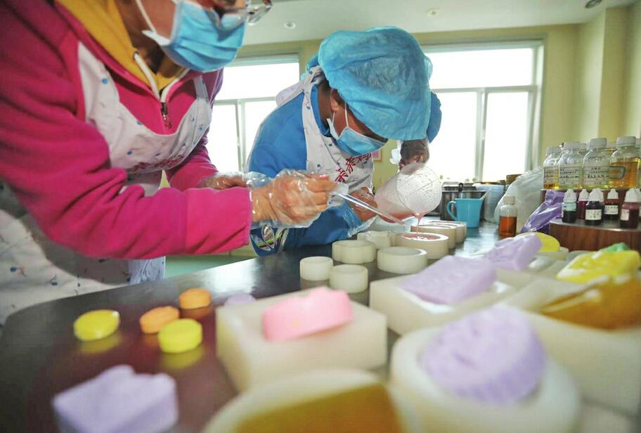 融媒见证|直击济南市儿童福利院丰田服务唐社工雷凌操作说明书图片